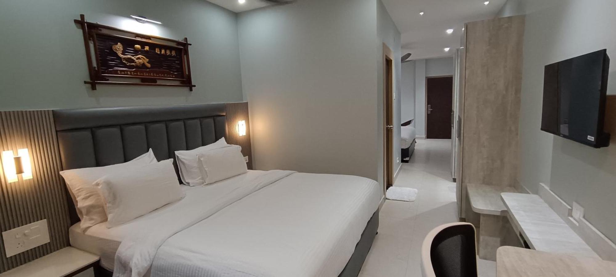 Hotel Lee Garden Near To Blue Flag Beach 500 Mtrs بوري المظهر الخارجي الصورة