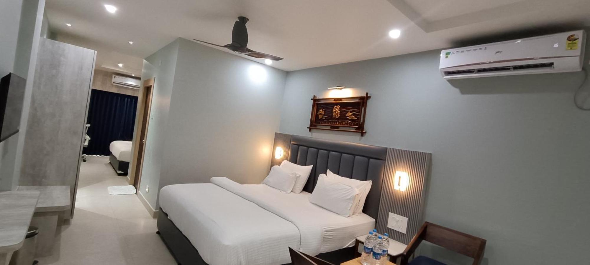 Hotel Lee Garden Near To Blue Flag Beach 500 Mtrs بوري المظهر الخارجي الصورة