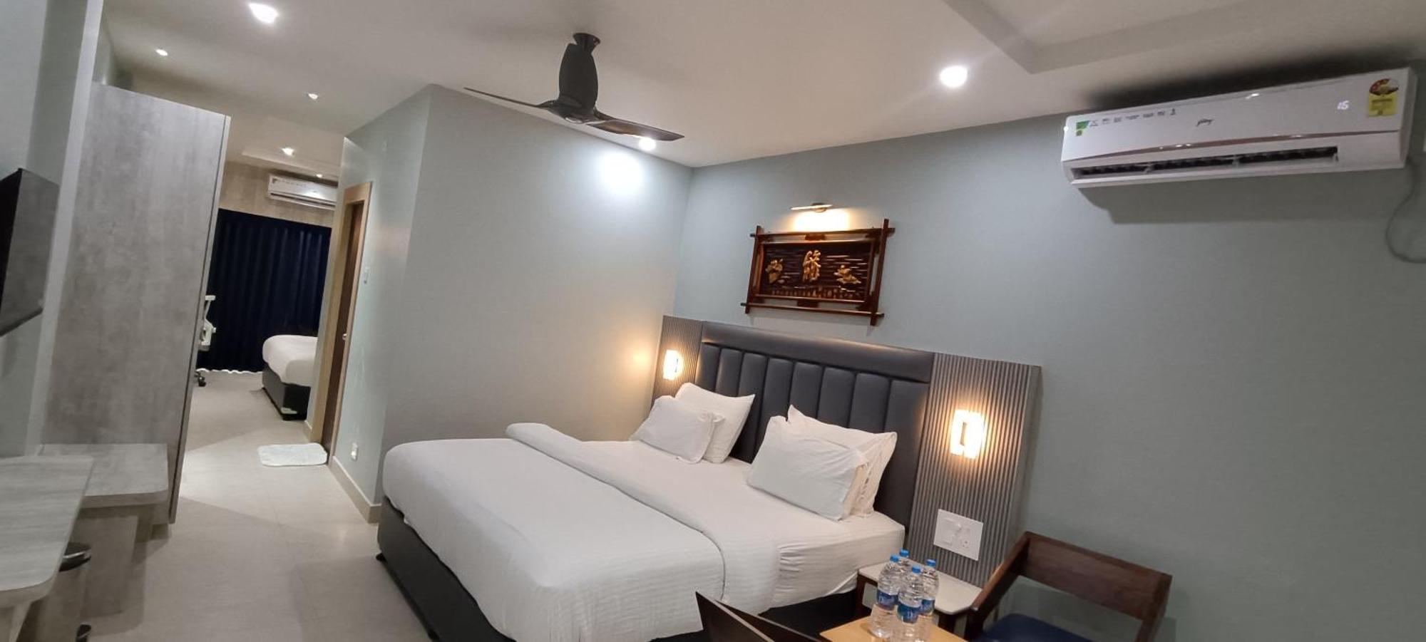 Hotel Lee Garden Near To Blue Flag Beach 500 Mtrs بوري المظهر الخارجي الصورة