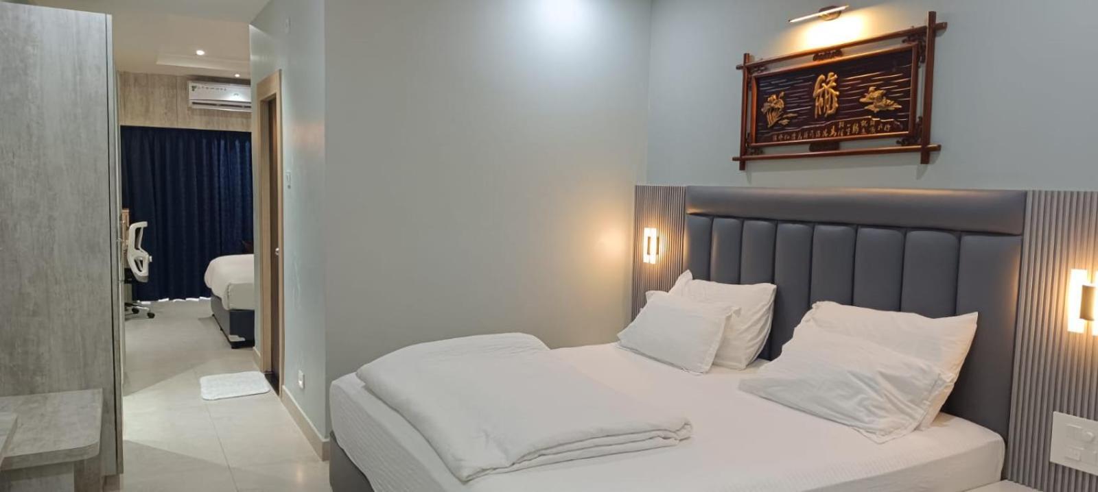Hotel Lee Garden Near To Blue Flag Beach 500 Mtrs بوري المظهر الخارجي الصورة